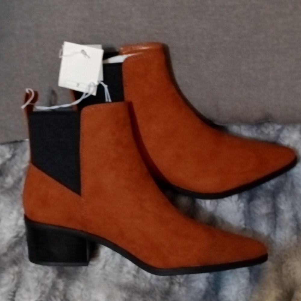 Fall brown boots - Picture 4 of 4